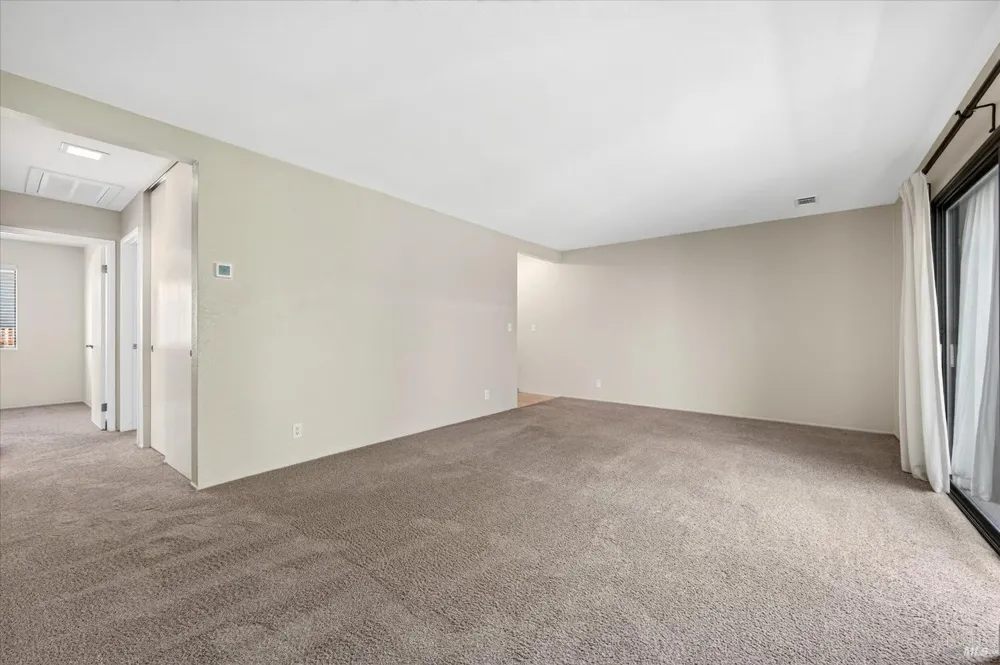 900 Cambridge Drive ##30 Benicia, CA 94510