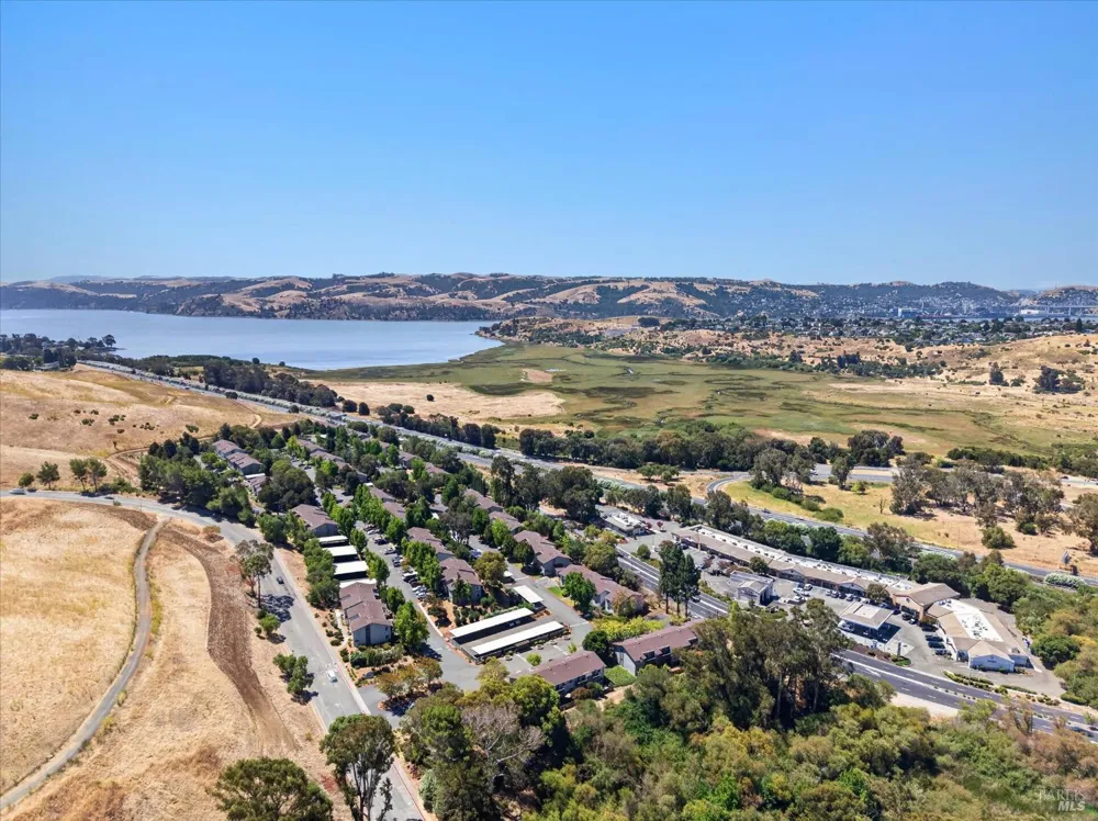 900 Cambridge Drive ##30 Benicia, CA 94510