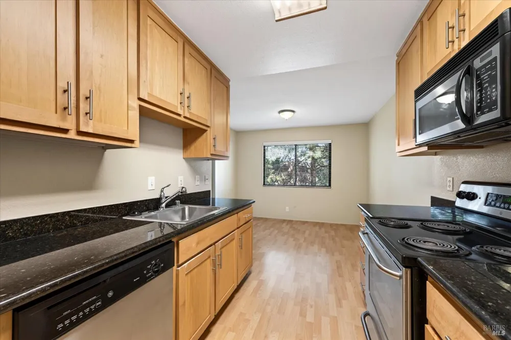 900 Cambridge Drive ##30 Benicia, CA 94510
