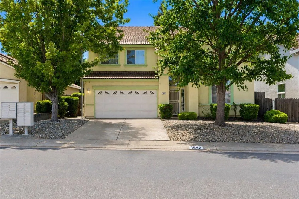 1642 Poppy Circle Rocklin, CA 95765