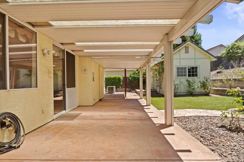 1642 Poppy Circle Rocklin, CA 95765