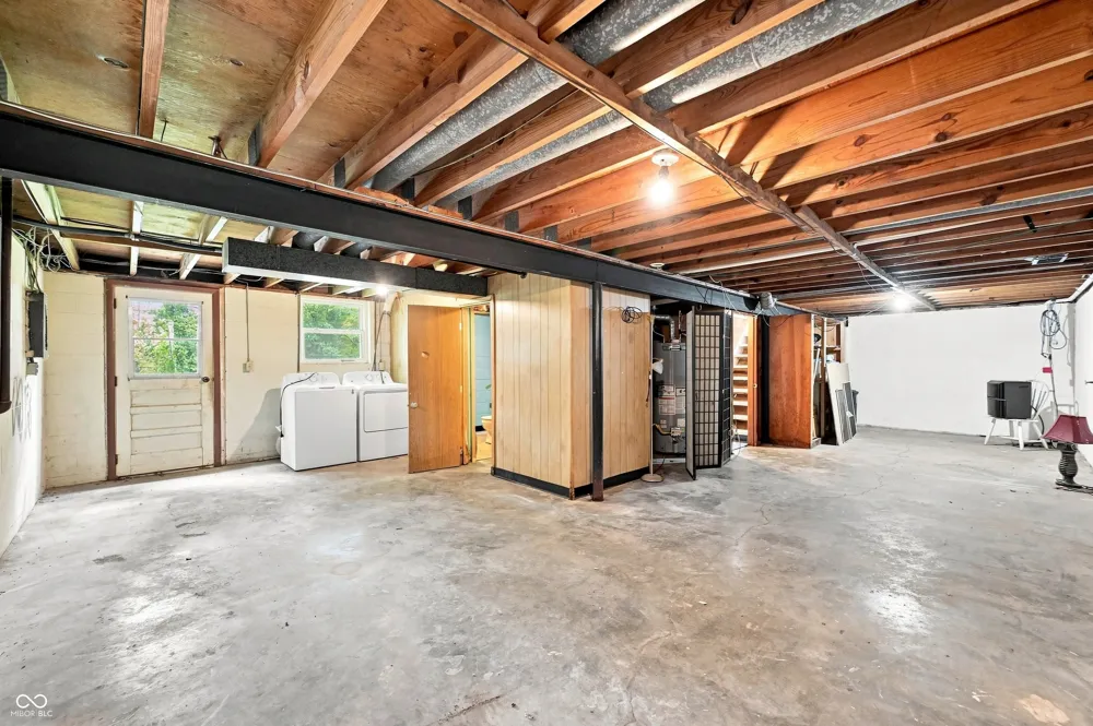 3402 Windcrest Drive Bloomington, IN 47404