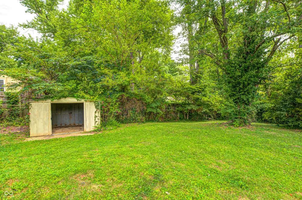 3402 Windcrest Drive Bloomington, IN 47404