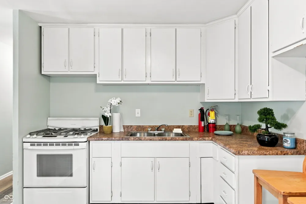 3402 Windcrest Drive Bloomington, IN 47404