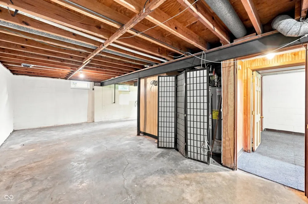 3402 Windcrest Drive Bloomington, IN 47404