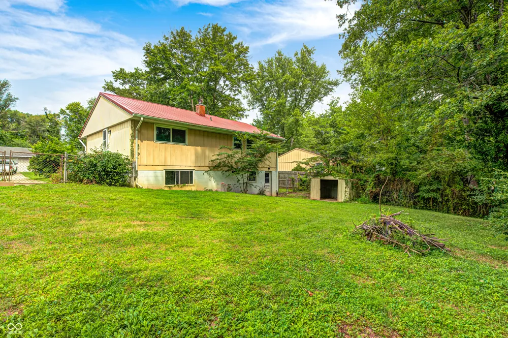 3402 Windcrest Drive Bloomington, IN 47404