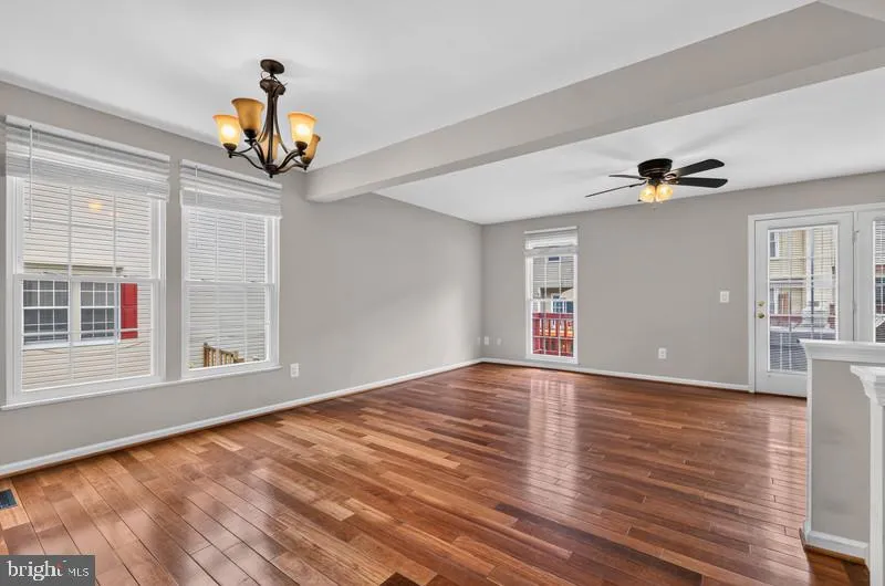 6221 BELLA DRIVE Centreville, VA 20121