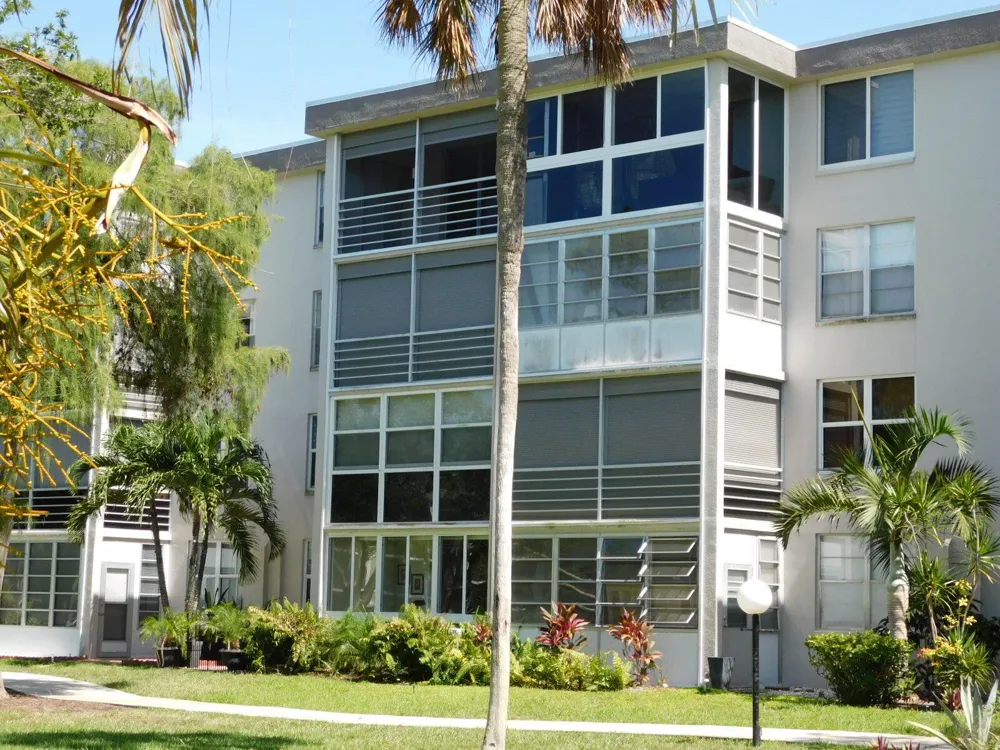 4851 NW 26TH COURT #443 Lauderdale Lakes, FL 33313