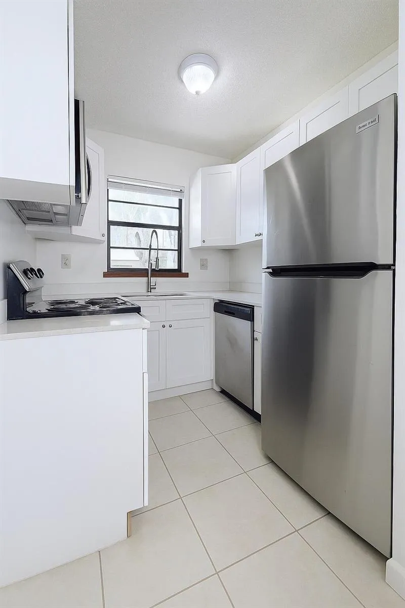 1226 Haverhill Road #4 Haverhill, FL 33417