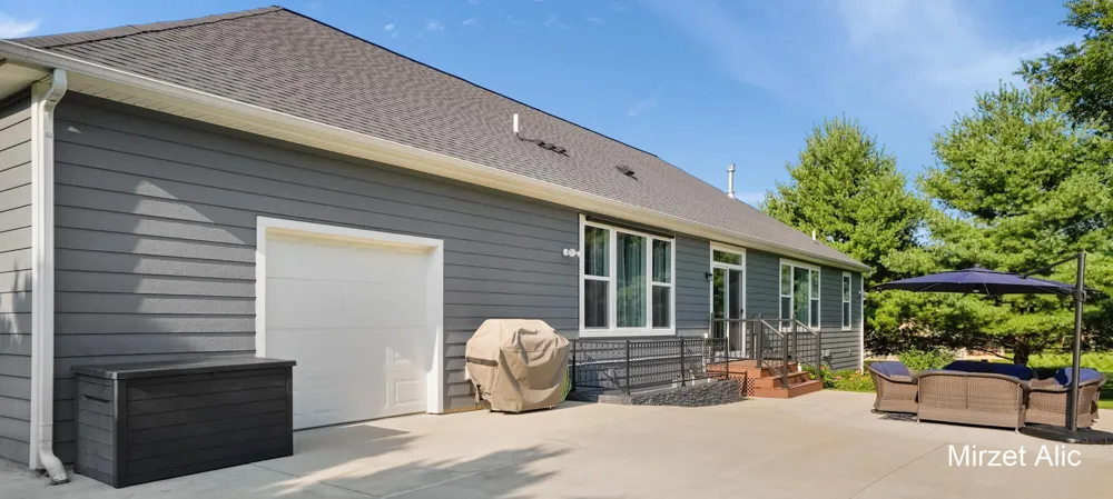 5220 Canyon River Drive NE Cannon Township, MI 49301