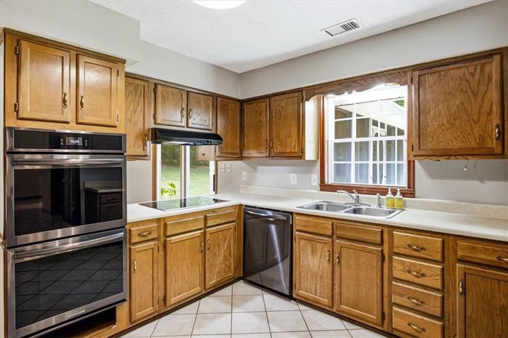 1351 Minix Road Sharpsburg, GA 30277