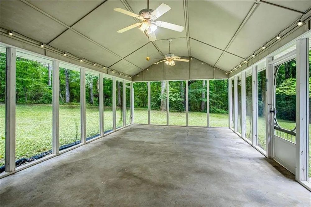 1351 Minix Road Sharpsburg, GA 30277