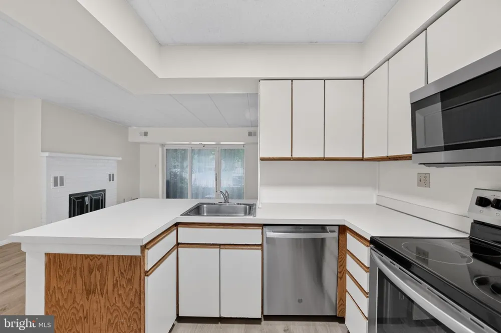1311 EAGLES RIDGE DRIVE #11 Chesterbrook, PA 19087