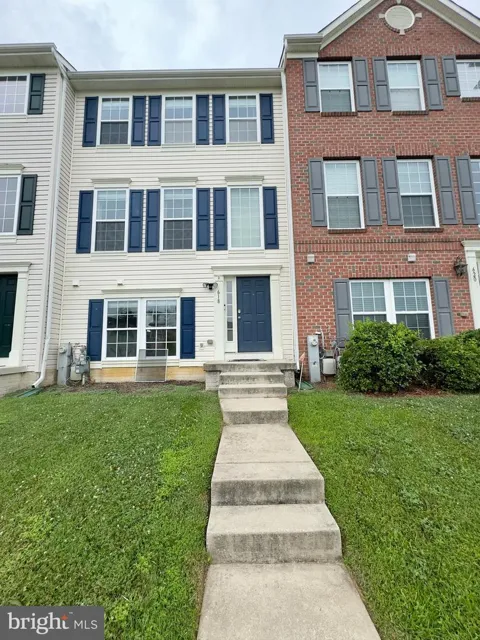 618 SNOWBERRY WAY