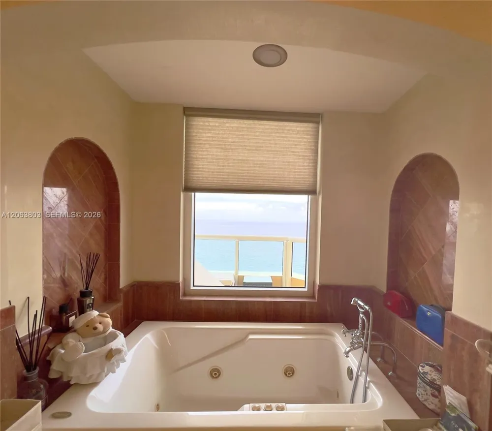 17875 Collins Ave #3206 Sunny Isles Beach, FL 33160