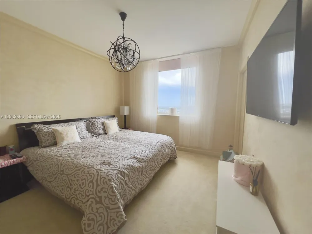 17875 Collins Ave #3206 Sunny Isles Beach, FL 33160