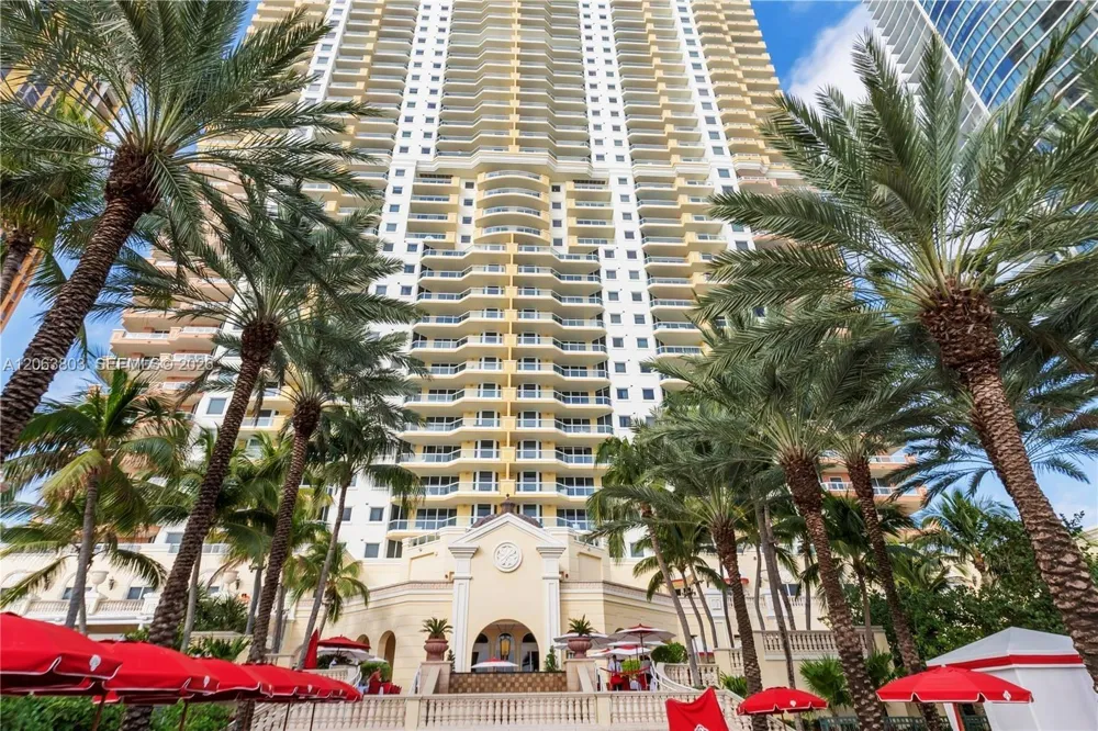 17875 Collins Ave #3206 Sunny Isles Beach, FL 33160