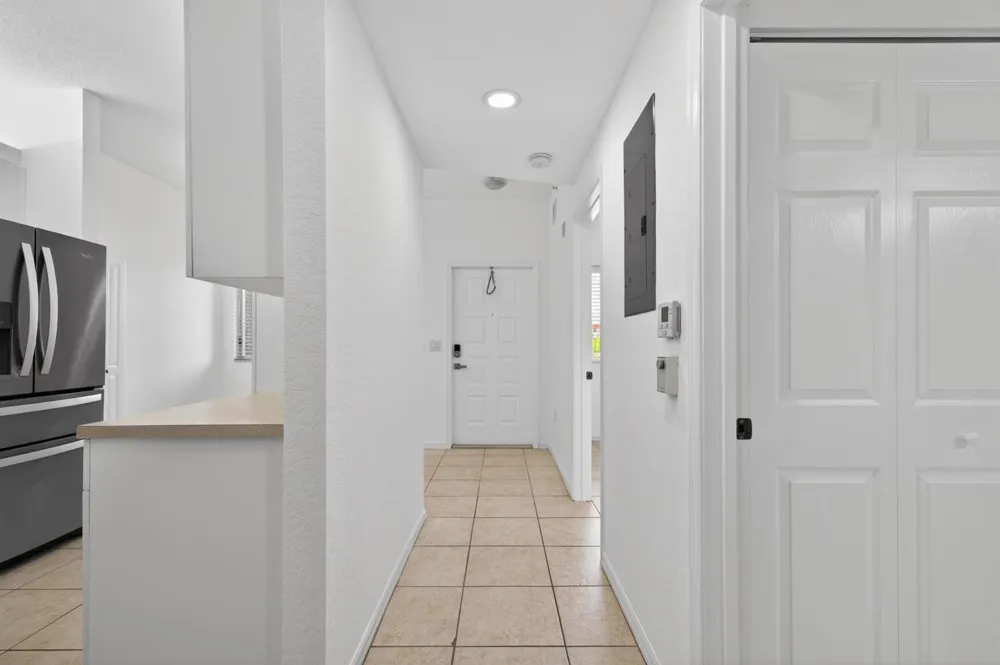 7775 Yardley Drive #314 Tamarac, FL 33321