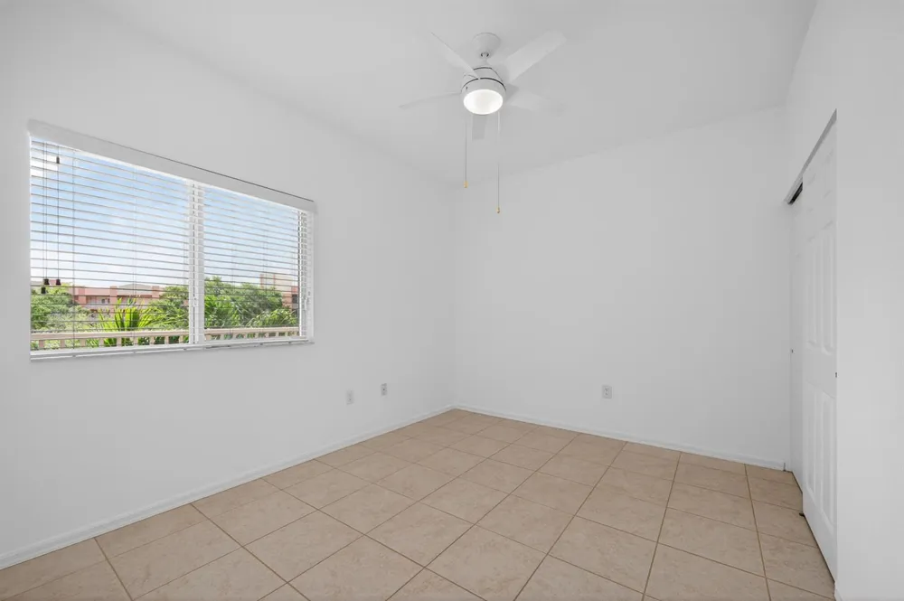 7775 Yardley Drive #314 Tamarac, FL 33321