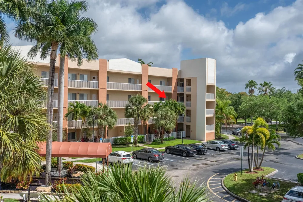 7775 Yardley Drive #314 Tamarac, FL 33321