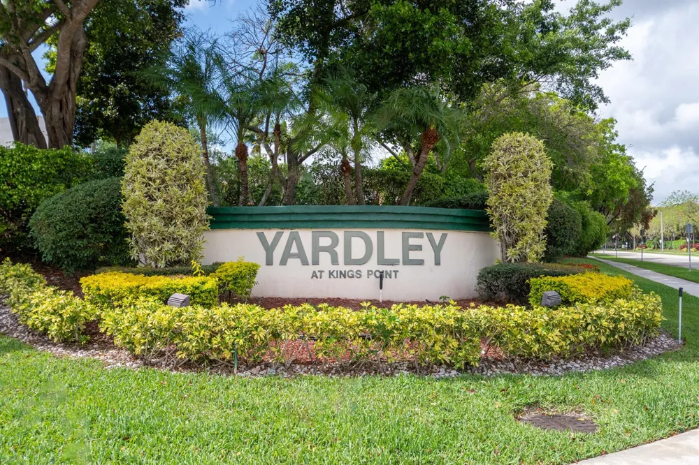7775 Yardley Drive #314 Tamarac, FL 33321