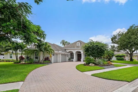 6768 Cypress Cove Circle