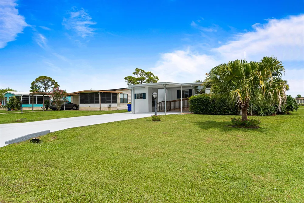 2659 SW MONARCH TRAIL Stuart, FL 34997