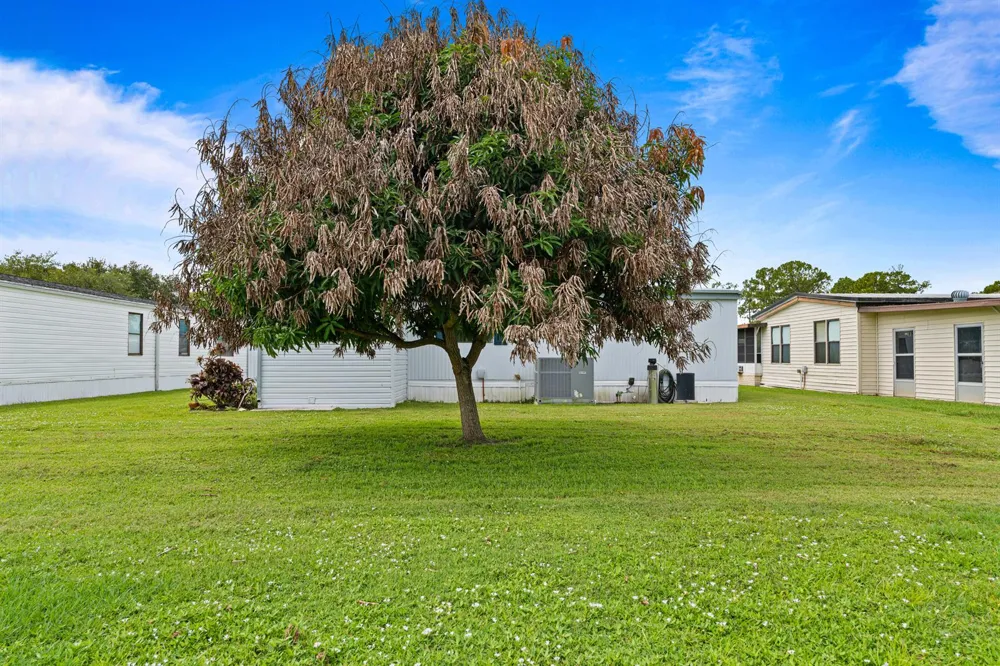 2659 SW MONARCH TRAIL Stuart, FL 34997