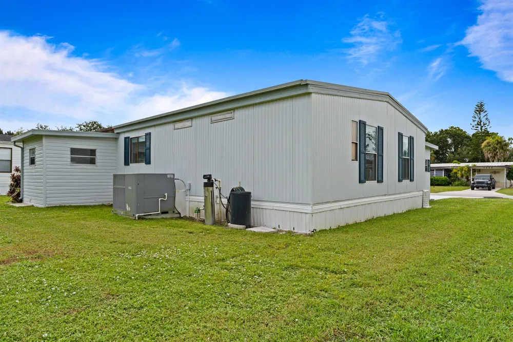2659 SW MONARCH TRAIL Stuart, FL 34997