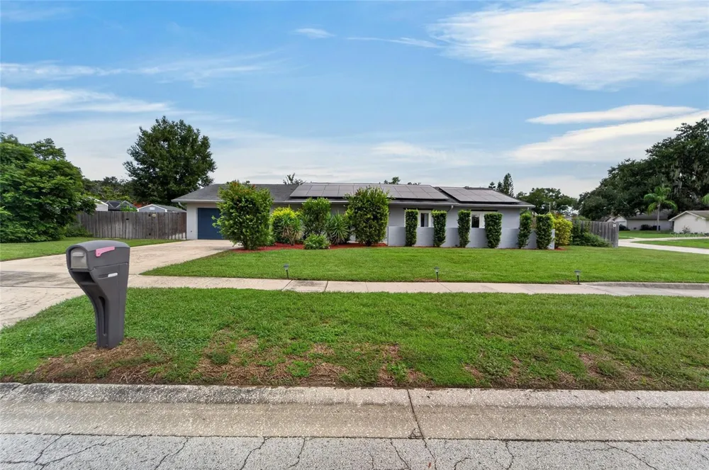 1120 LAKEMONT DRIVE Valrico, FL 33594