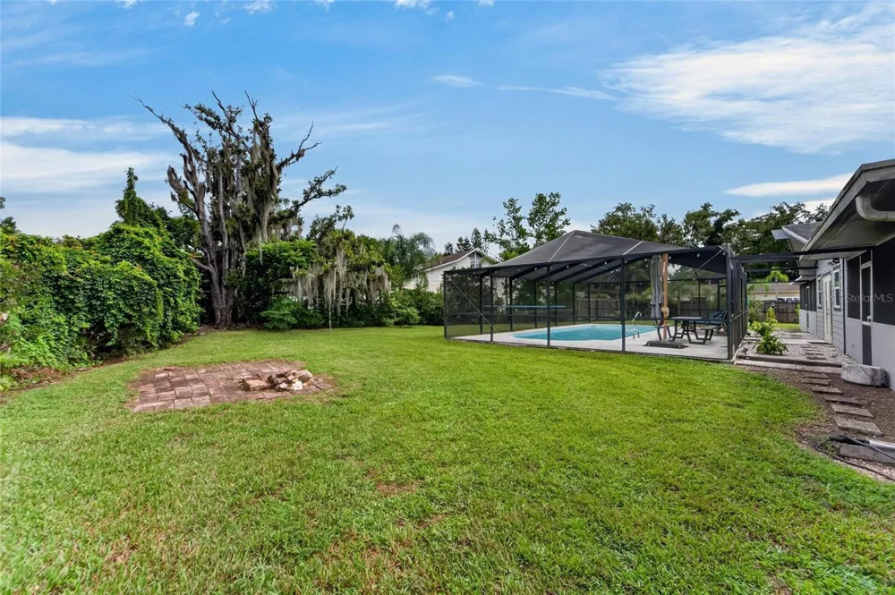 1120 LAKEMONT DRIVE Valrico, FL 33594