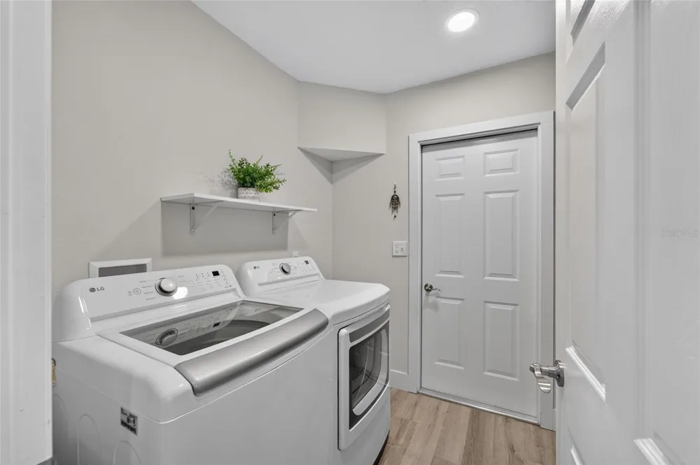 1120 LAKEMONT DRIVE Valrico, FL 33594