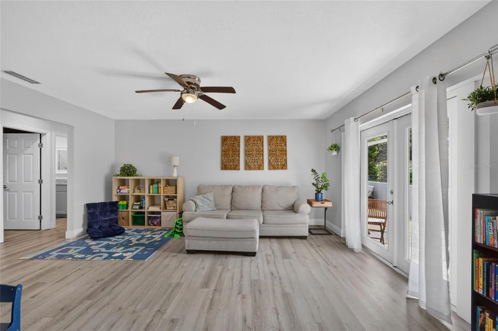 1120 LAKEMONT DRIVE Valrico, FL 33594