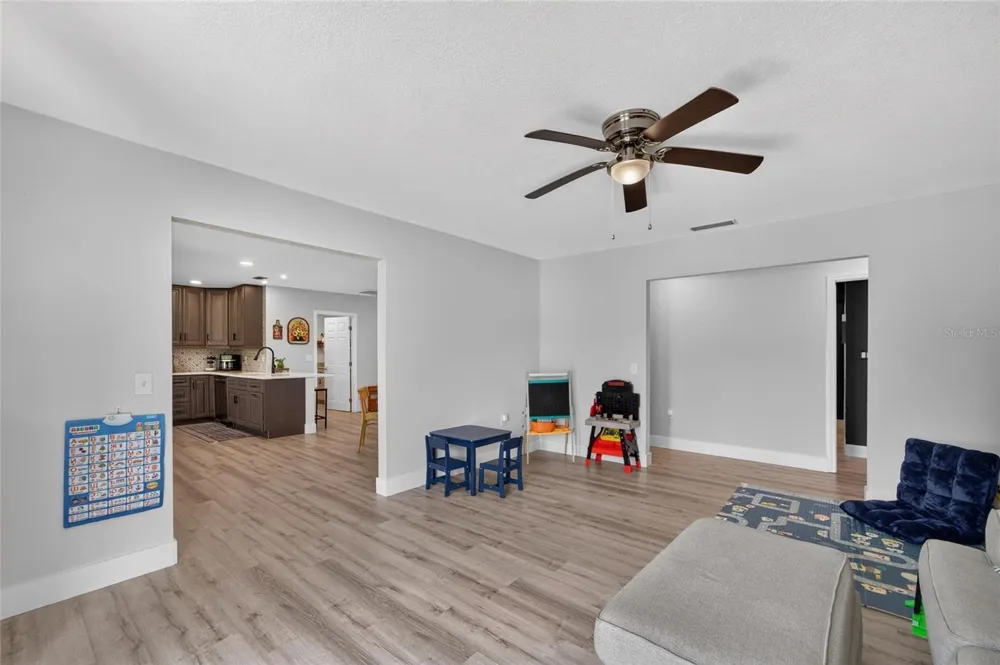 1120 LAKEMONT DRIVE Valrico, FL 33594