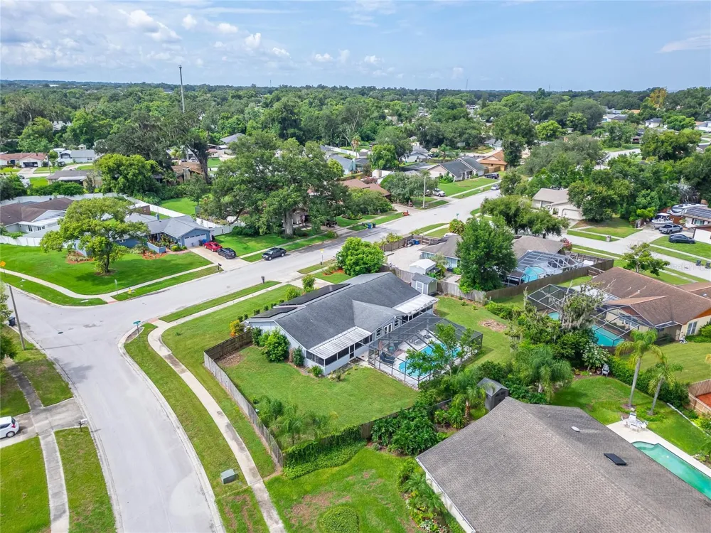 1120 LAKEMONT DRIVE Valrico, FL 33594