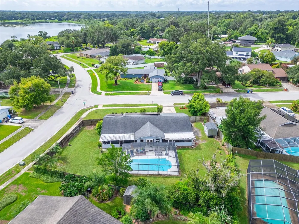1120 LAKEMONT DRIVE Valrico, FL 33594