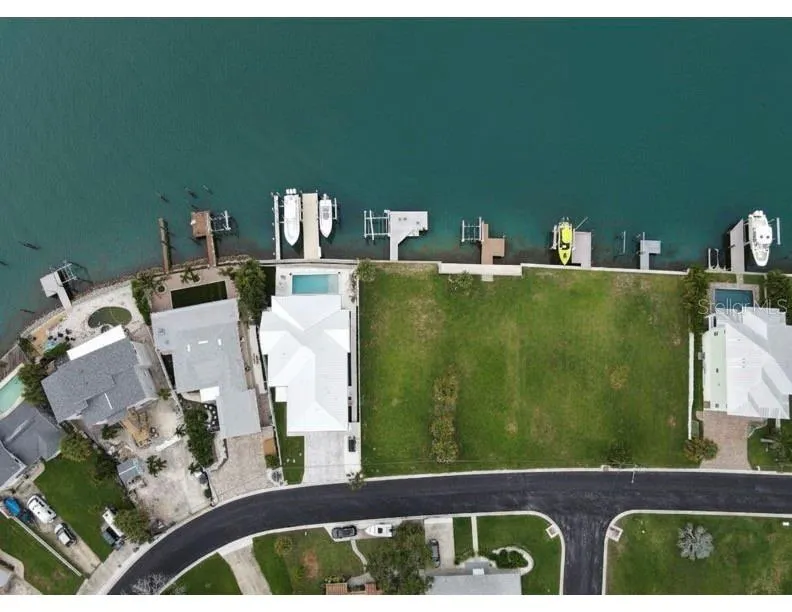 14217 E PARSLEY DRIVE St Petersburg, FL 33708