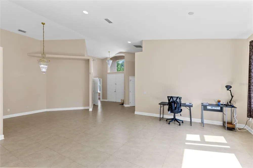 683 OAK HOLLOW WAY Altamonte Springs, FL 32714