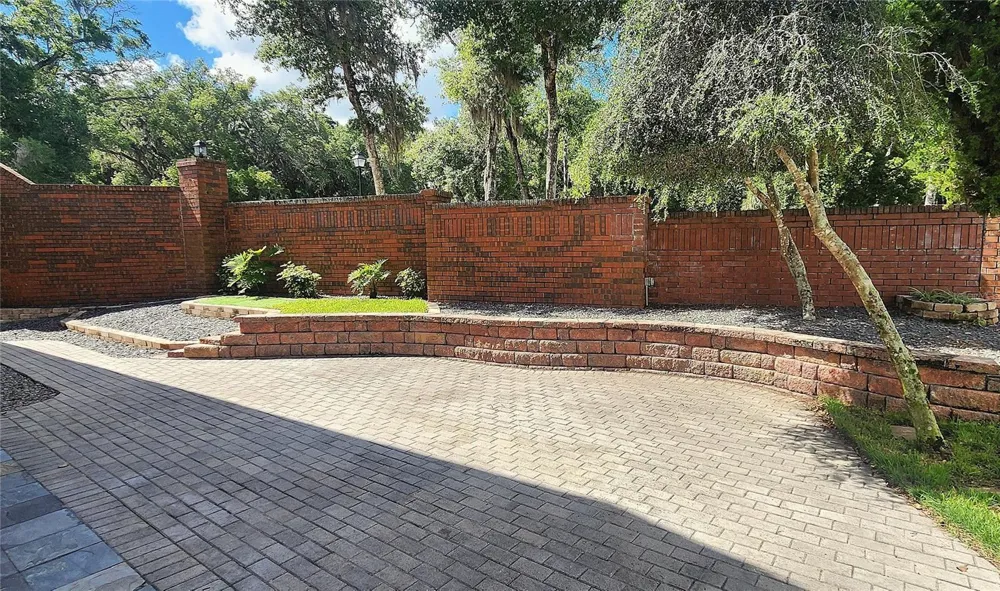 683 OAK HOLLOW WAY Altamonte Springs, FL 32714