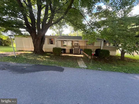 105 AZALEA CIR.