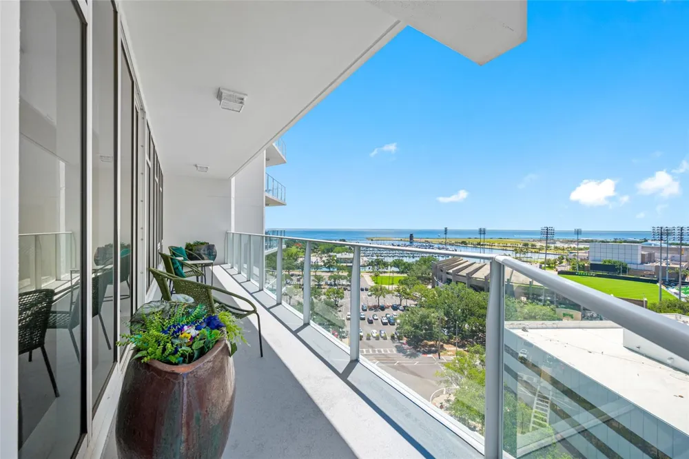 175 1ST STREET S #1204 St Petersburg, FL 33701