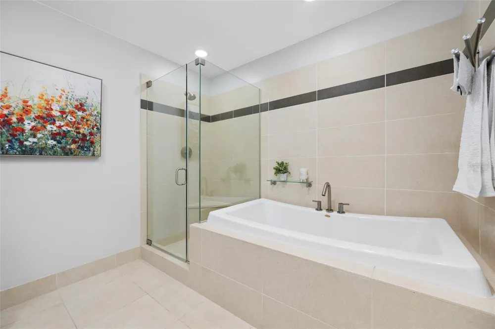 175 1ST STREET S #1204 St Petersburg, FL 33701