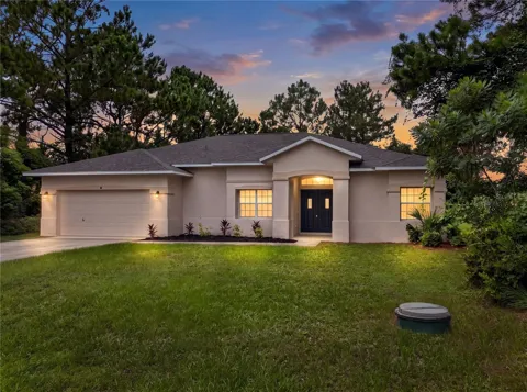 8 BUTTONWOOD PLACE