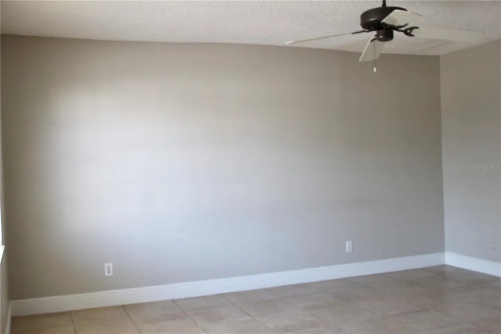 9101 TUDOR DRIVE #F206 Tampa, FL 33615