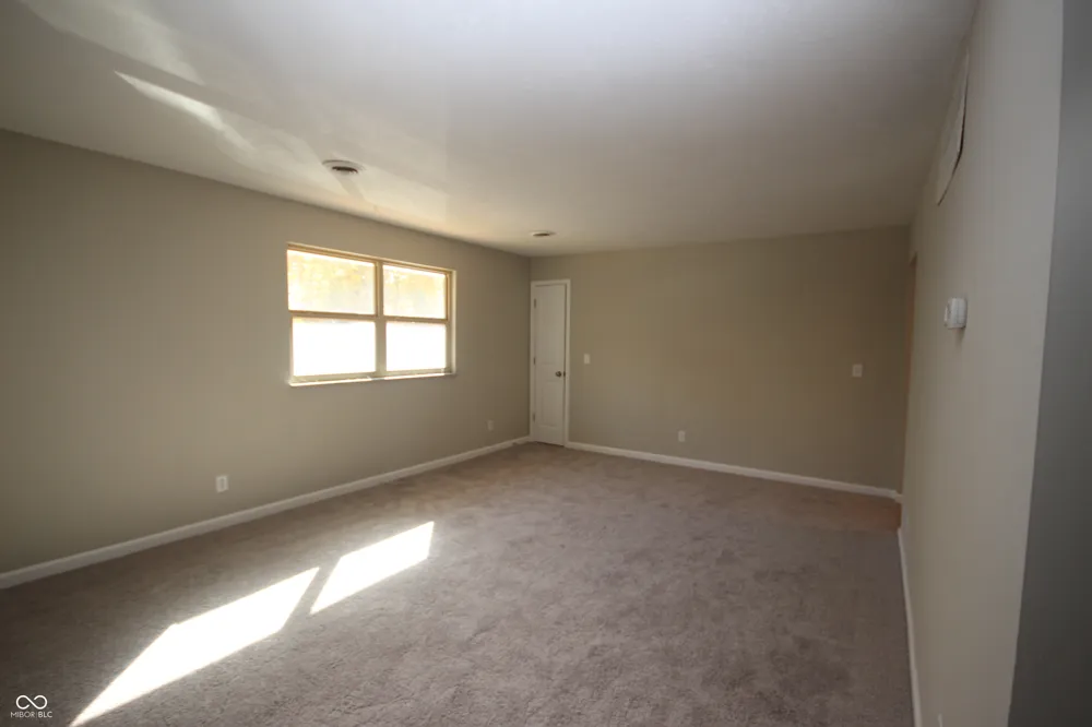 960 Valley View Drive Plainfield, IN 46168