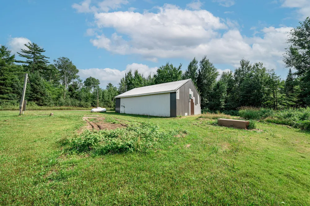 23105 Prickett Pelkie, MI 49958