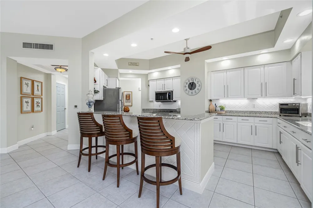 3313 SUNSET KEY CIR #701 Punta Gorda, FL 33955