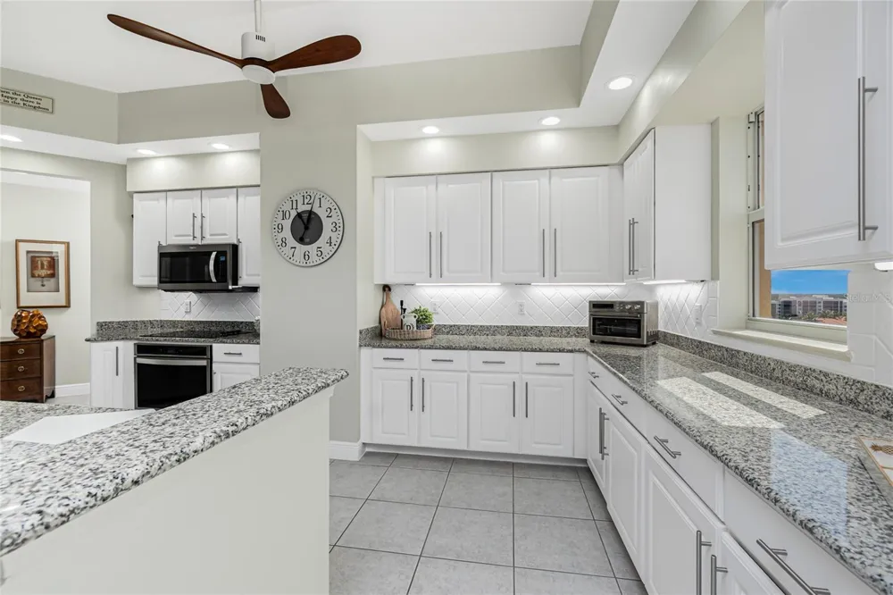 3313 SUNSET KEY CIR #701 Punta Gorda, FL 33955