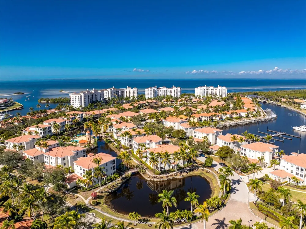 3313 SUNSET KEY CIR #701 Punta Gorda, FL 33955