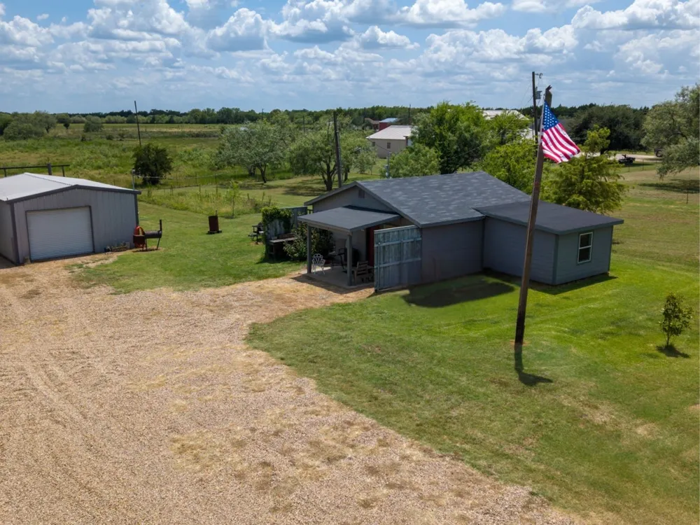 14194 County Road 4015 Mabank, TX 75147